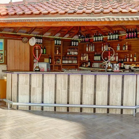 Kleopatra Arsi Hotell